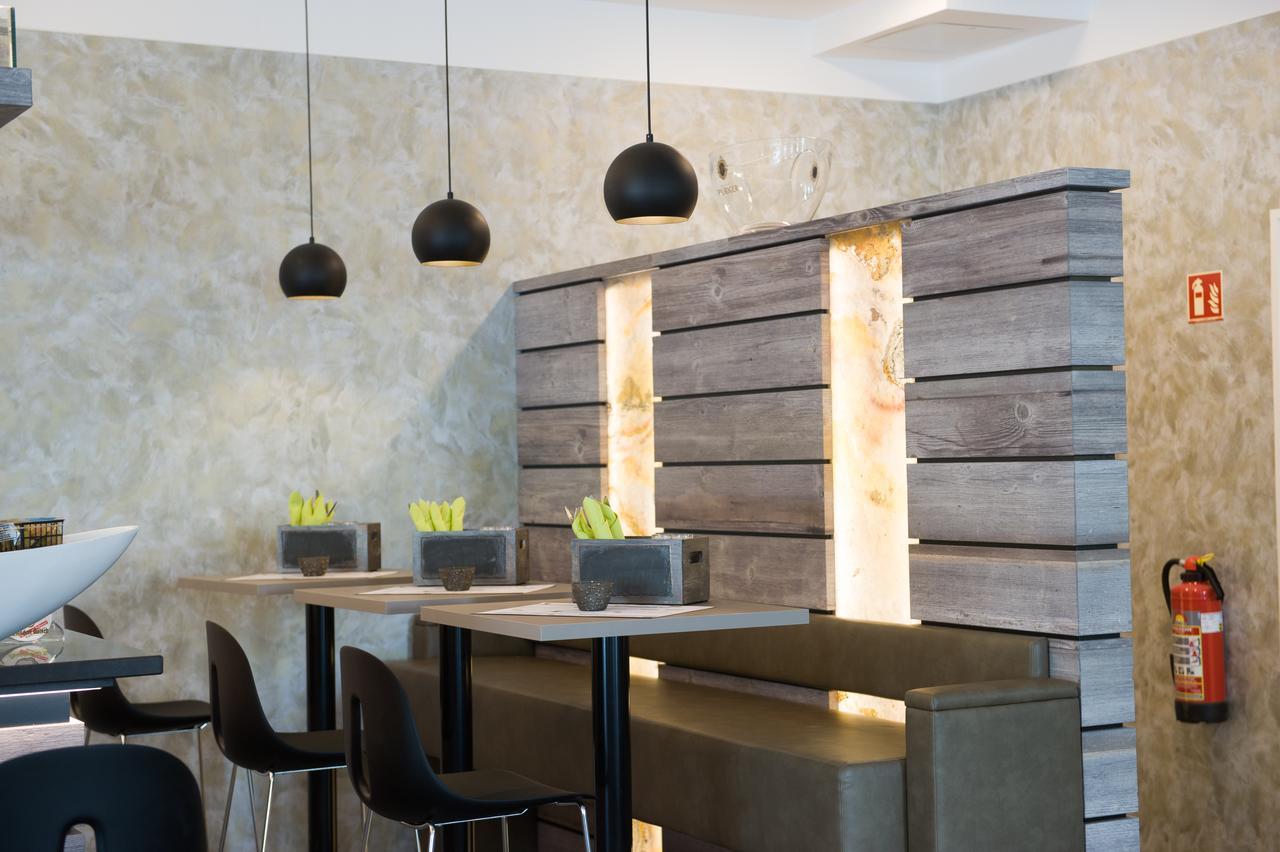 K-Apart Hotel & Boardinghouse Hürth Екстериор снимка